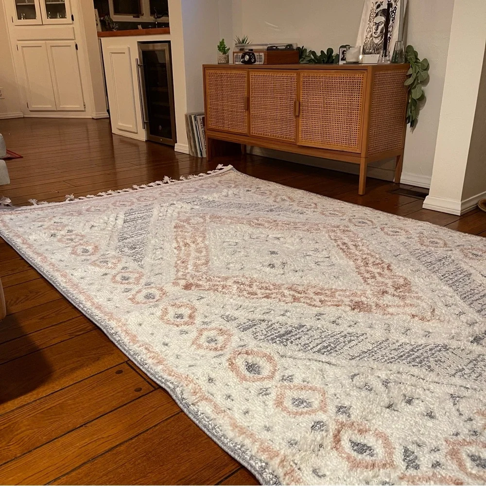 NEW West Elm White Cream Boho Tassel Geometric Shag Area Rug Carpet - 4' x 6'